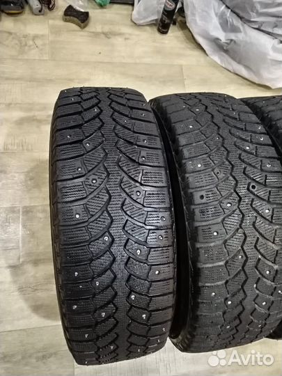 Bridgestone Blizzak Spike-01 19.5/65 R15 91T