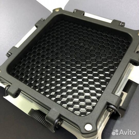 Осветитель светодиодный Zhiyun fiveray M20C RGB