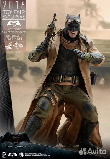 Hot Toys MMS372 Knightmare Batman Exclusive