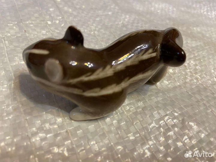 Фарфоровая статуэтка Бурундук, лфз, СССР