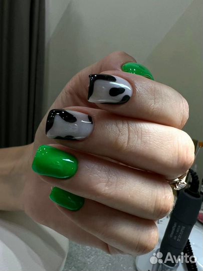 Маникюр и педикюр