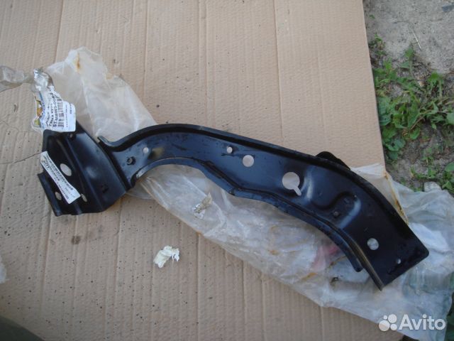 Лансер Суппорт радиатора Левый верхний Lancer 10