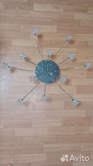 Люстра с галогеновыми лампочками