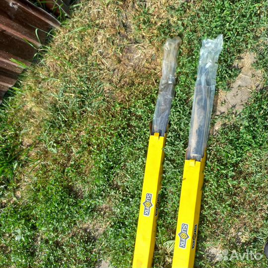 Продам Стойки амортизатора