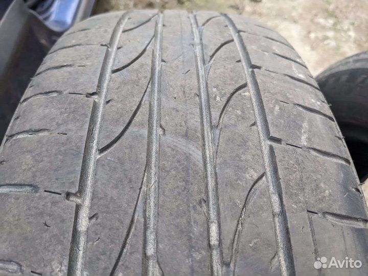 Bridgestone Dueler H/P Sport 215/60 R17