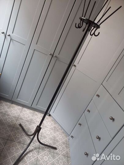 Вешалка напольная