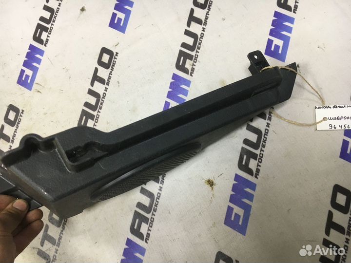 Консоль багажника задняя левая Шевроле Авео T200