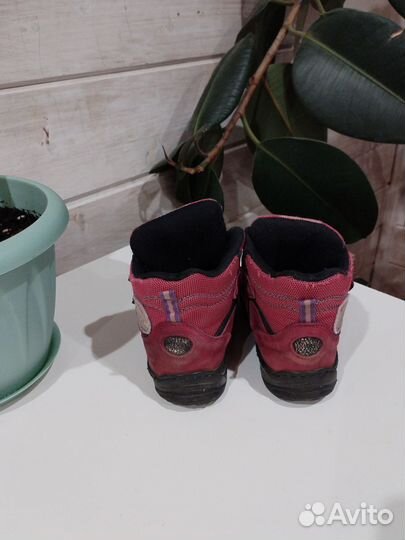 Продам ботинки для девочки Minimen