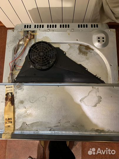 Встроенный духовой шкаф неисправный на запчасти