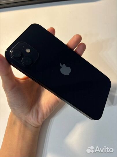 iPhone 12, 64 ГБ