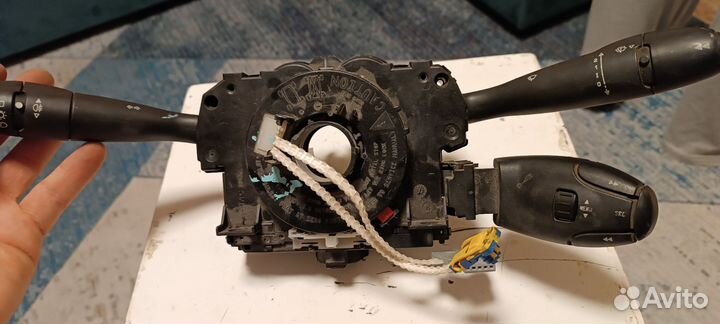 Подрулевой переключатель