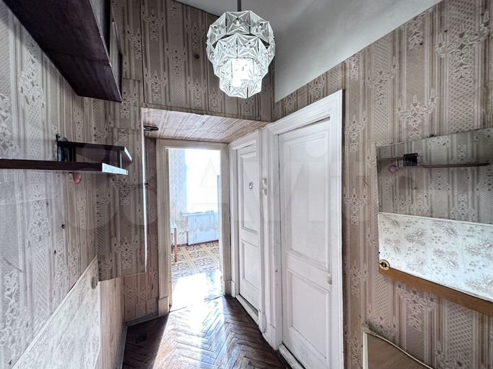 2-к. квартира, 82 м², 4/4 эт.