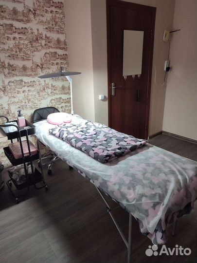 Наращивание ресниц на дому