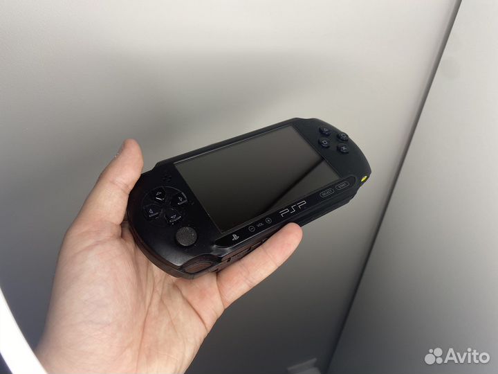 Sony PSP e1008 (идеал,прошита)