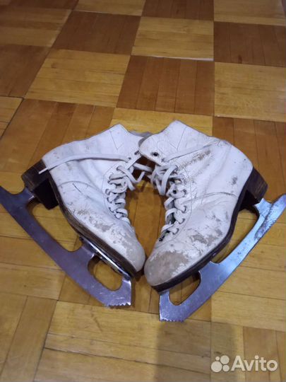 Коньки фигурные