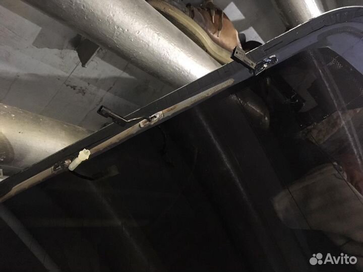 Заднее стекло BMW E38