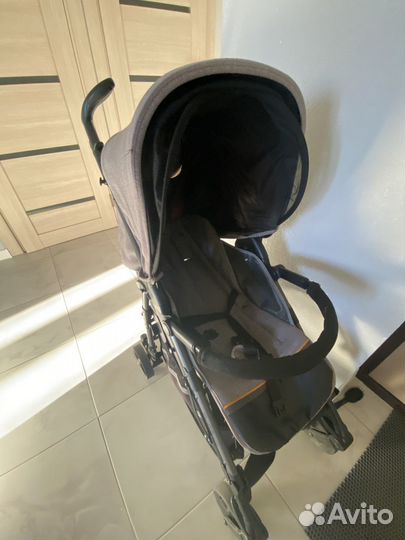Прогулочная коляска peg perego si
