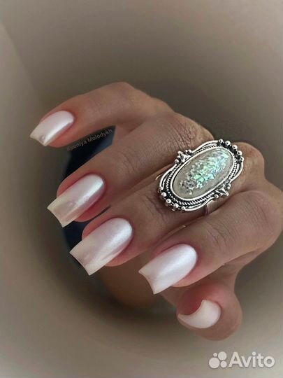 Маникюр и педикюр