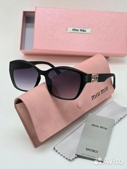Солнцезащитные очки miu miu