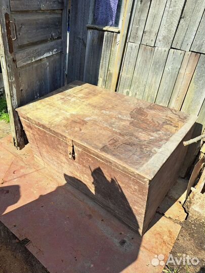 Сундук деревянный старинный