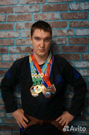 Персональный тренер по кикбоксингу и самообороне