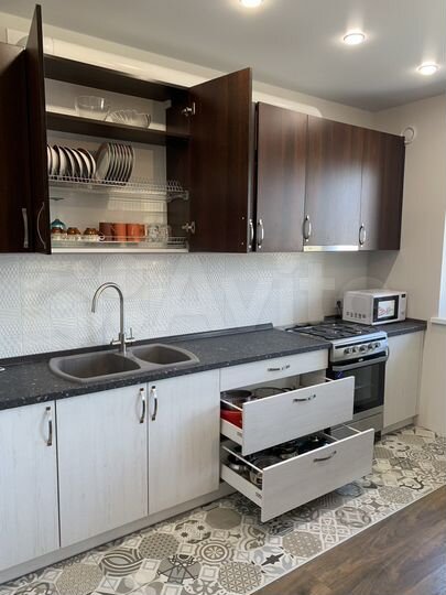 4-к. квартира, 118 м², 3/3 эт.