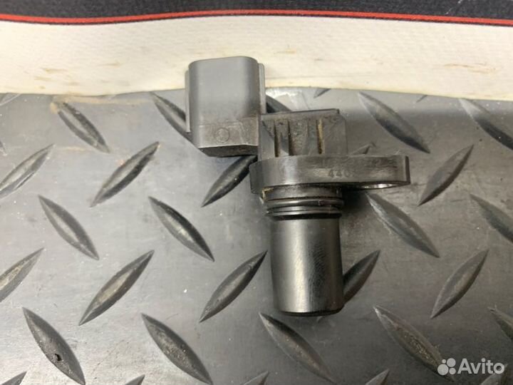 Датчик распредвала Mitsubishi 3.5 6G74