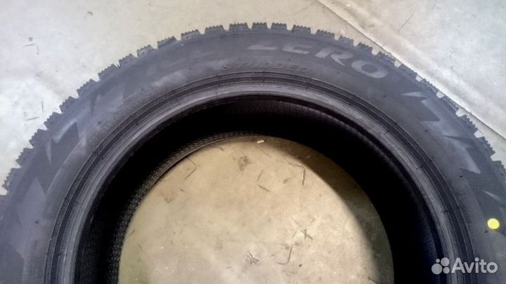 Pirelli Ice Zero 255/40 R19 100H