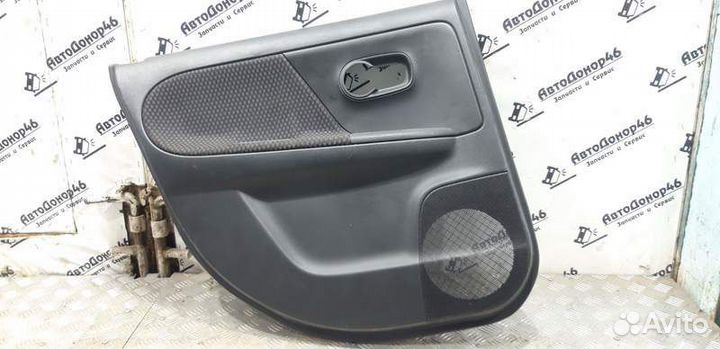 Обшивка задней левой двери Nissan Note E11