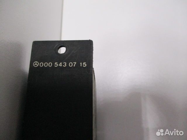 Блок предохранителей и реле Mercedes-Benz A0005430