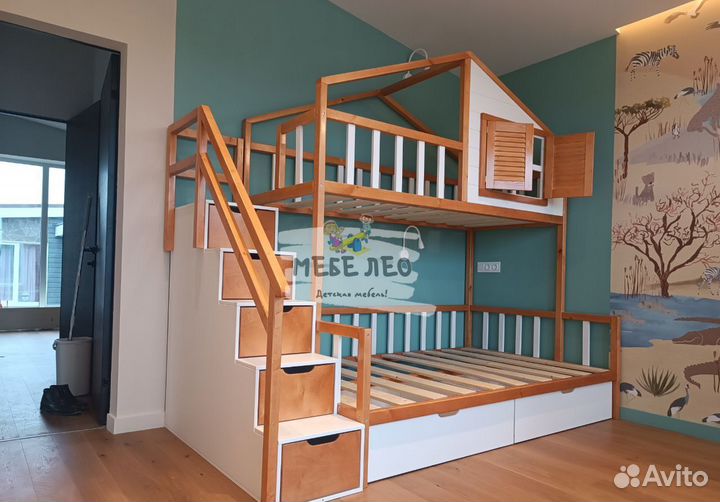 Двухъярусная кровать