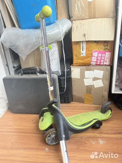 Самокат беговел globber