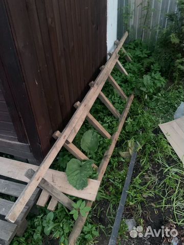Лестница �деревянная
