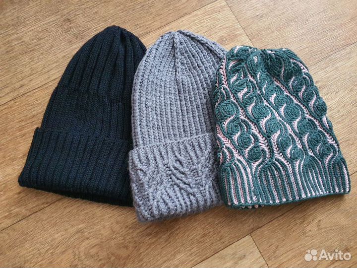 Шапки женские ручная работа