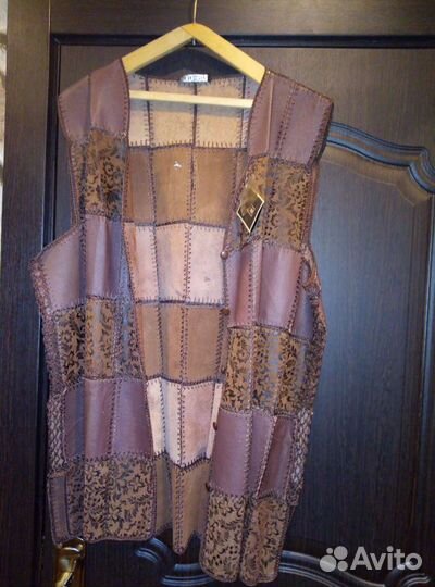 Кожаный желет