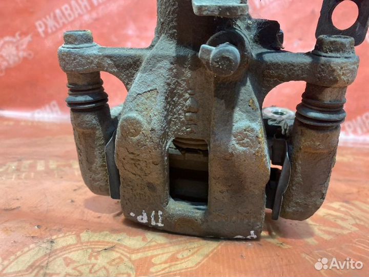 Суппорт задний правый Kia Rio Рио 3 G4FA 1 2013