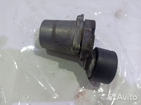 Натяжитель ремня генератора