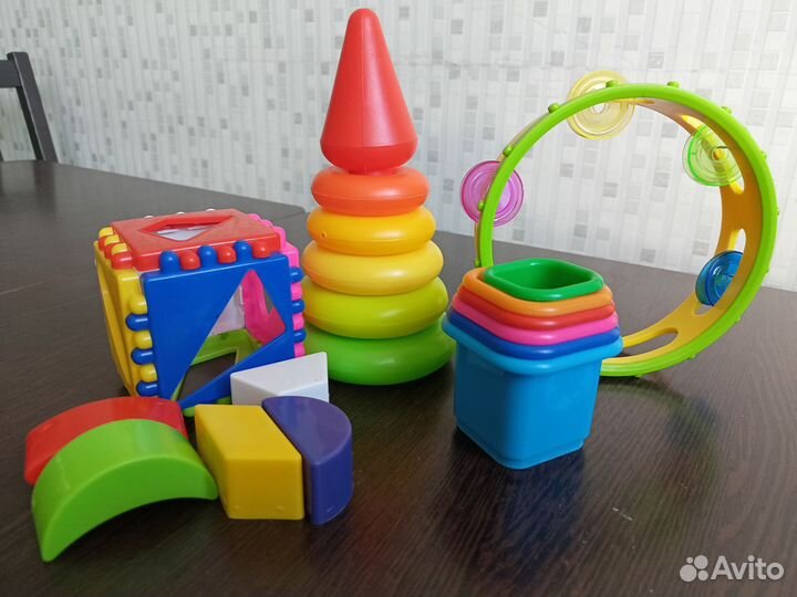 Развивающие игрушки