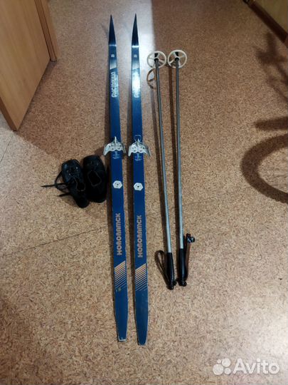 Беговые лыжи