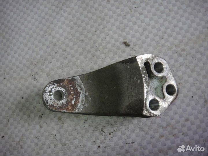 Кронштейн двигателя правый Hyundai I30 FD