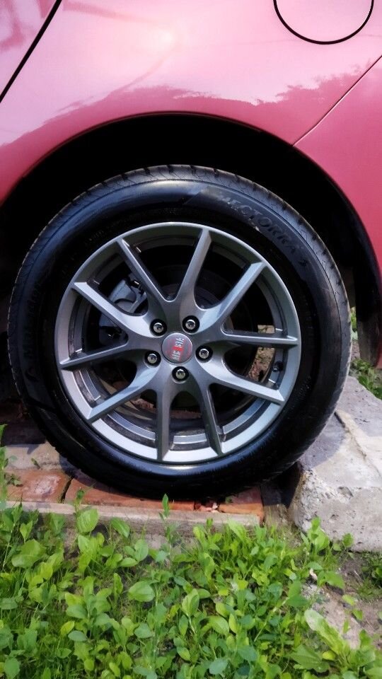 Toyota Sienta: фото владельца