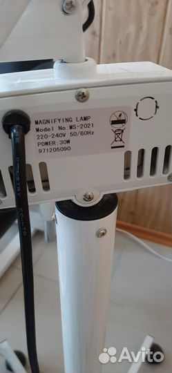 Лампа для ногтей