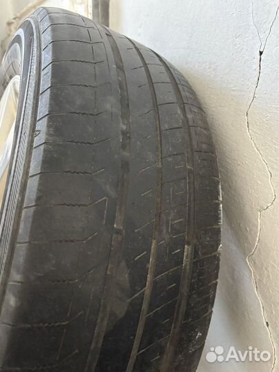 Toyo Tranpath LuII 215/60 R17