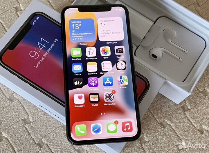 iPhone X, 64 ГБ