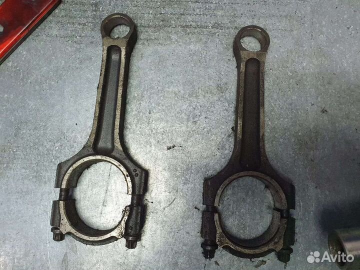 Запчасти на Ford kuga, шатуны и коленвал