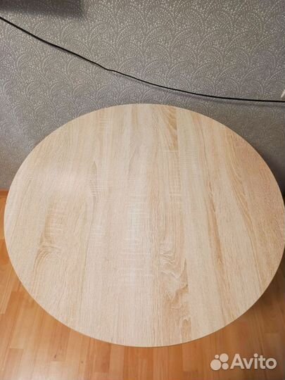 Стол кухонный