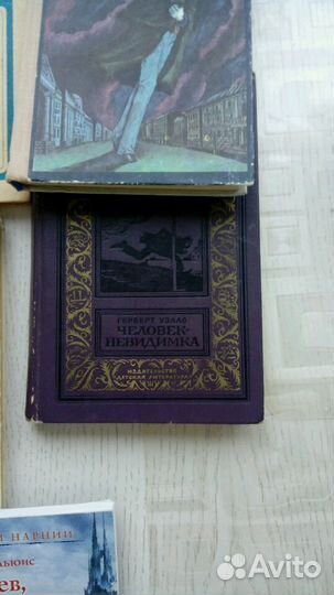 Книги: школьная библиотека (много)