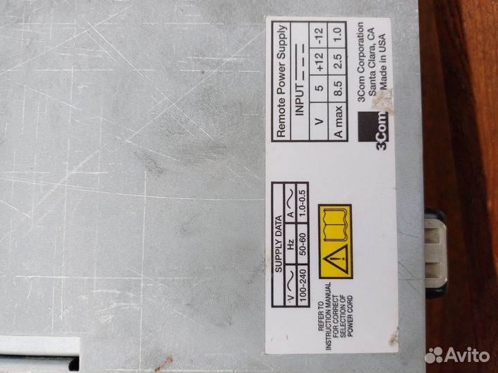 Коммутатор на 12 портов