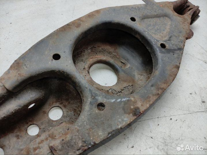 Рычаг подвески задний Mercedes Slk R172 1.8 2011