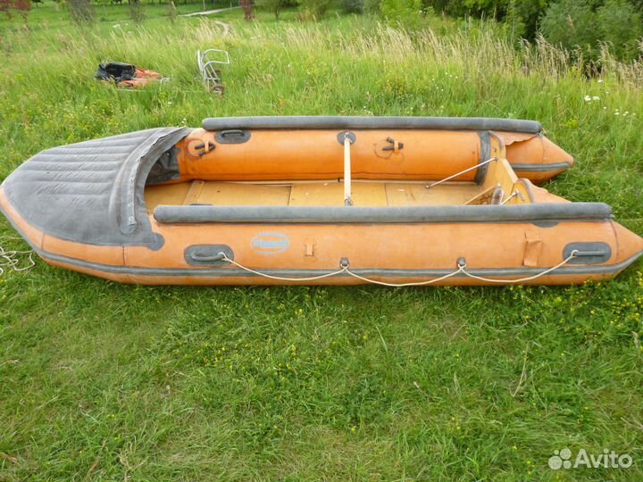Продам надувную лодку